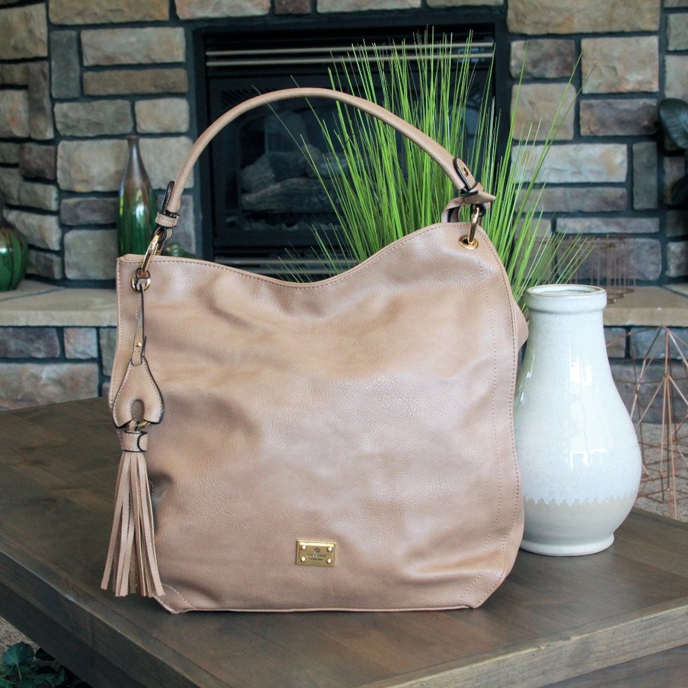 NWOT Gussaci Tan Large Purse/Bag